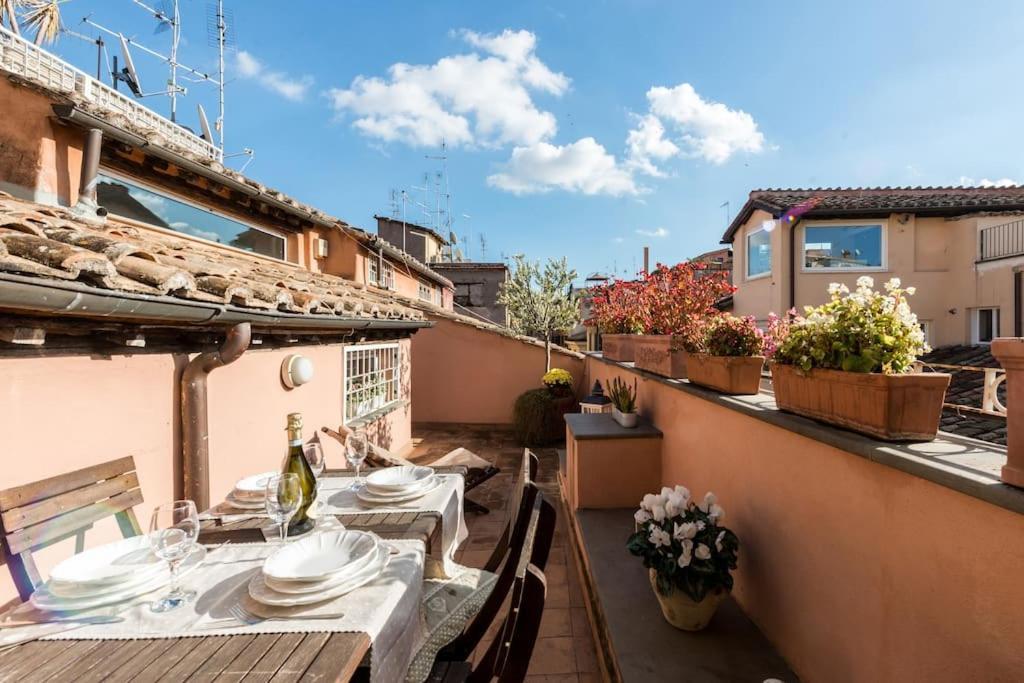 Apartment Piazza Navona - Penthouse In The Heart Of Rom