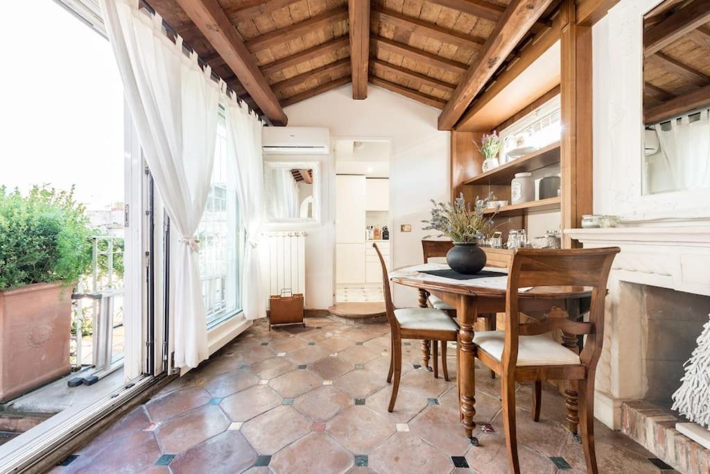 Piazza Navona - Penthouse In The Heart Of