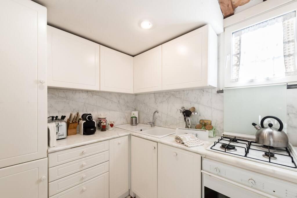 Apartment Piazza Navona - Penthouse In The Heart Of
