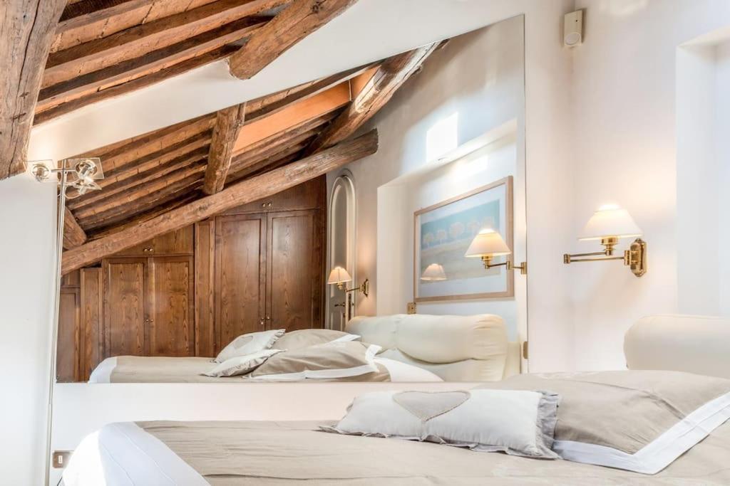 Piazza Navona - Penthouse In The Heart Of *